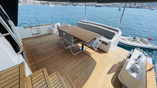 2022 SIRENA 64