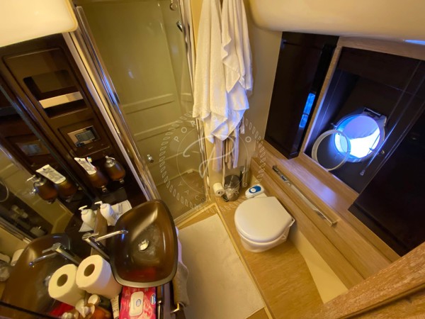 2012 AZIMUT 64 FLY