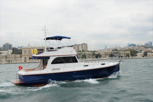 2009 LARUS 42 FLY