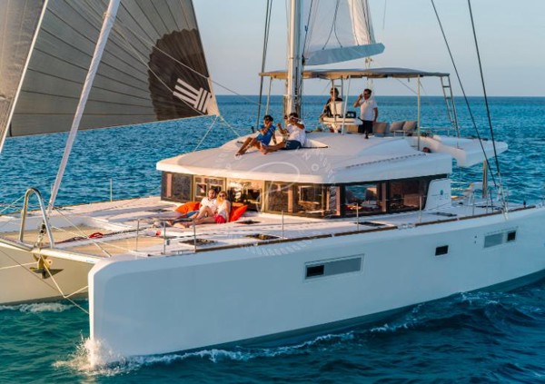 2020 LAGOON 52 F 