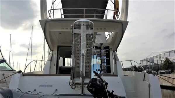 2011 PRESTIGE 350