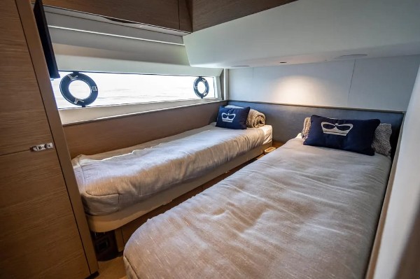 2023 PRINCESS F65