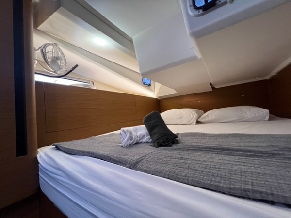 2023 JEANNEAU SUN ODYSSEY 440