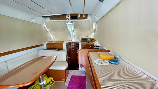 2008 BENETEAU ANTARES 9
