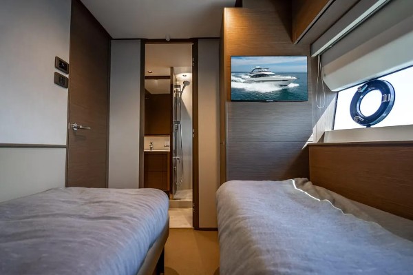 2023 PRINCESS F65