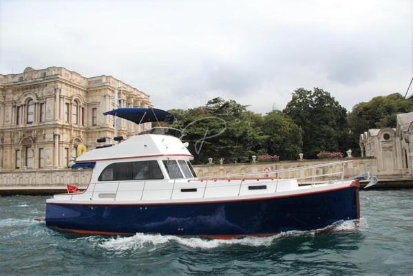2009 LARUS 42 FLY
