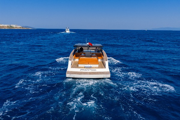 2025 MOTOR YACHT 18.5 M