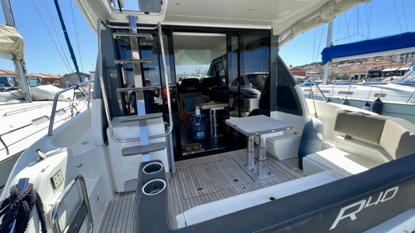 2018 BAVARIA R40