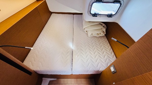 2023 JEANNEAU SUN ODYSSEY 440