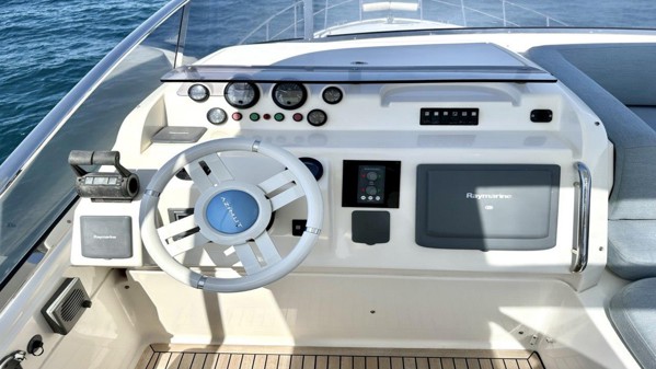 2009 AZIMUT 58