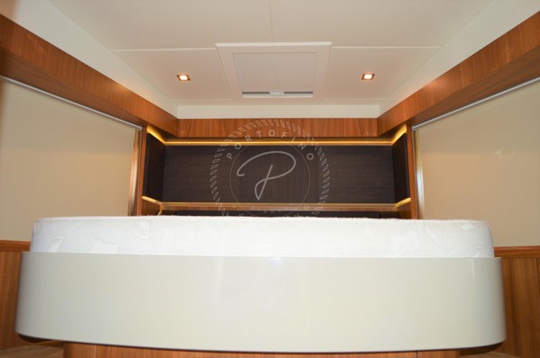 2014 ABSOLUTE 52 FLY