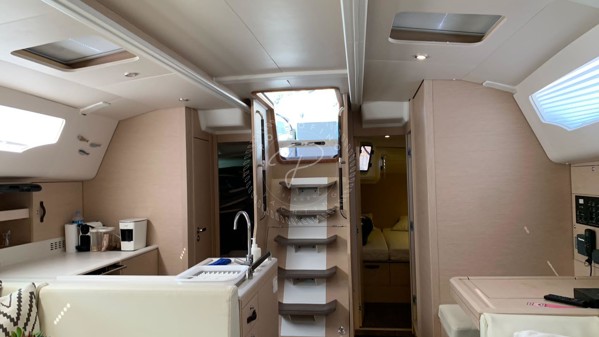 2018 JEANNEAU 51