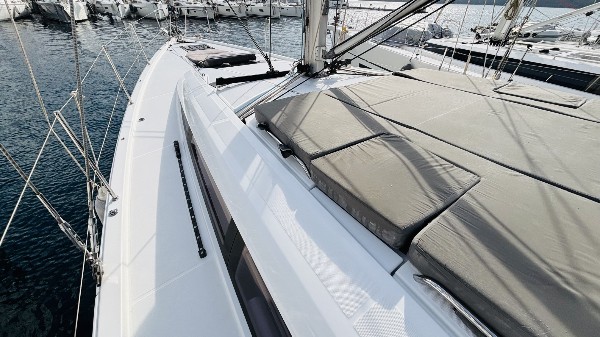 2018 JEANNEAU 54