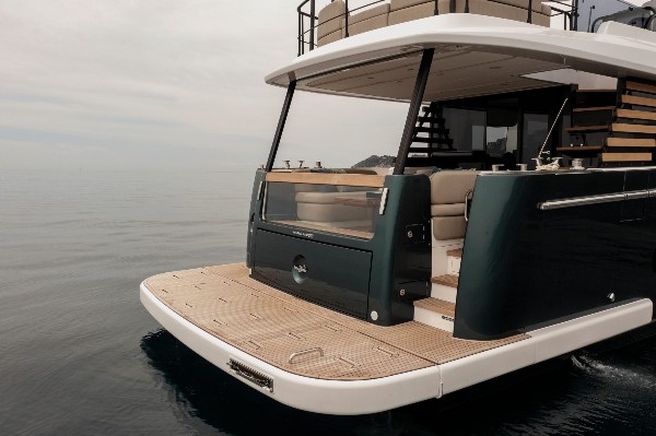 2026 AZIMUT MAGELLANO 60