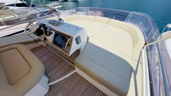 2011 PRESTIGE 60 FLY