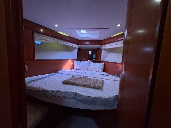2011 BENETEAU SWIFT TRAWLER 52