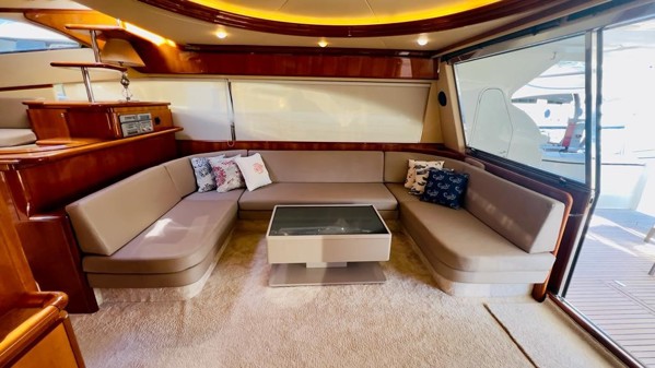 2002 FERRETTI 680 
