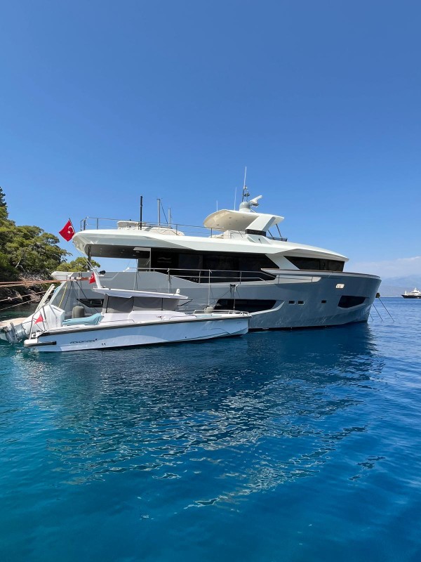 2020 NUMARINE 26 XP