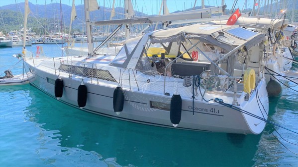 2017 BENETEAU OCEANIS 41.1