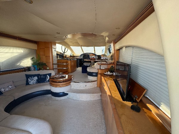 2007 AZIMUT 55 E