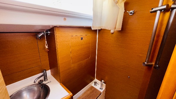 2013 JEANNEAU SUN ODYSSEY 409